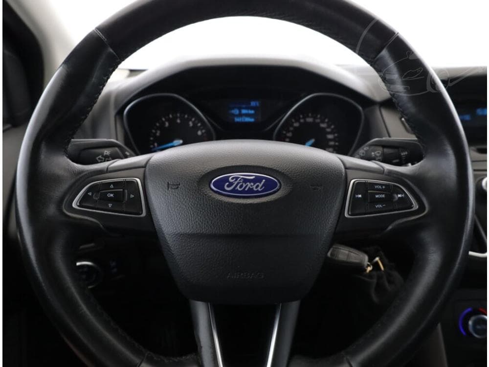 2015 Ford FOCUS - 15