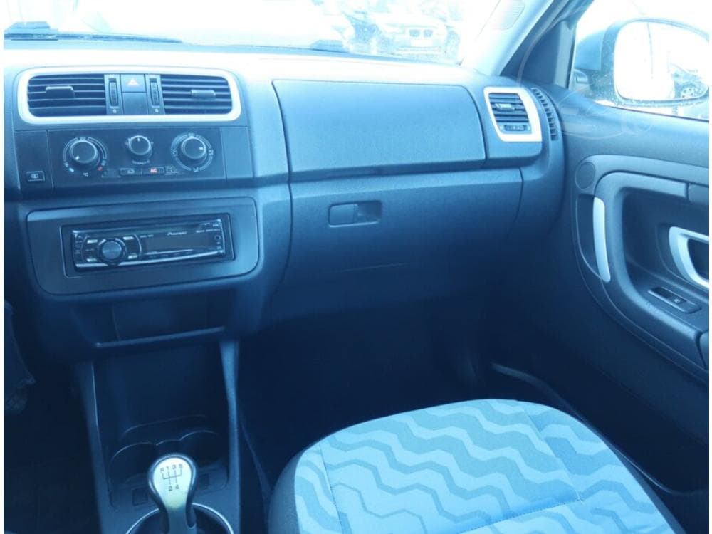 2008 Škoda FABIA - 8