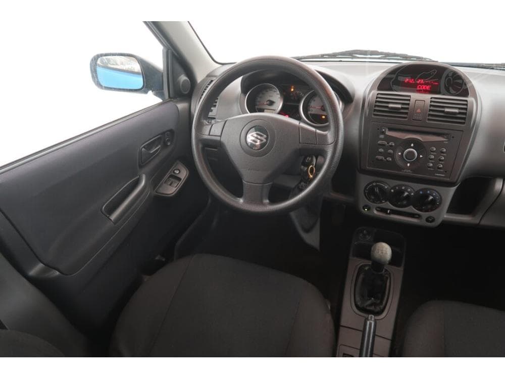 2005 Suzuki IGNIS - 13
