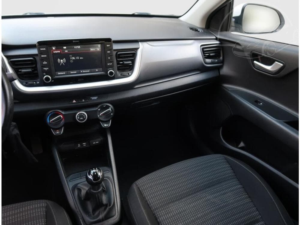 2018 Kia STONIC - 15