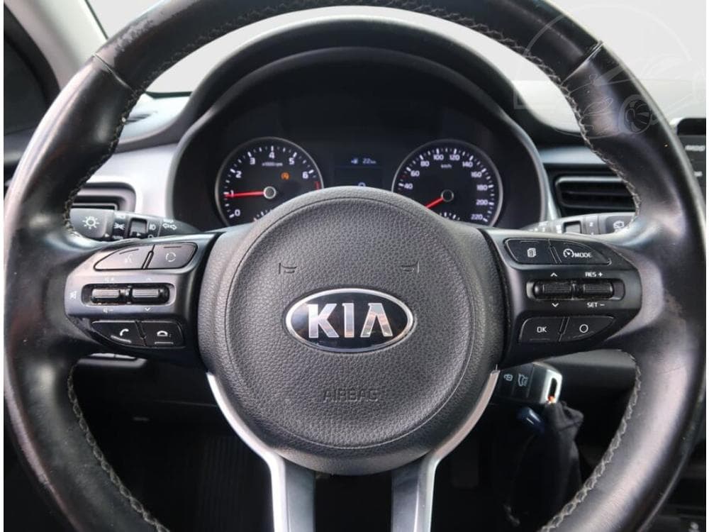 2018 Kia STONIC - 29