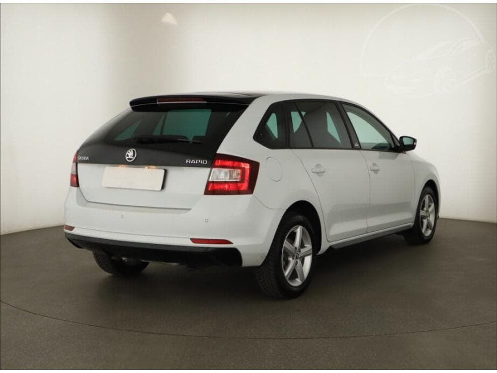 2015 Škoda RAPID - 9