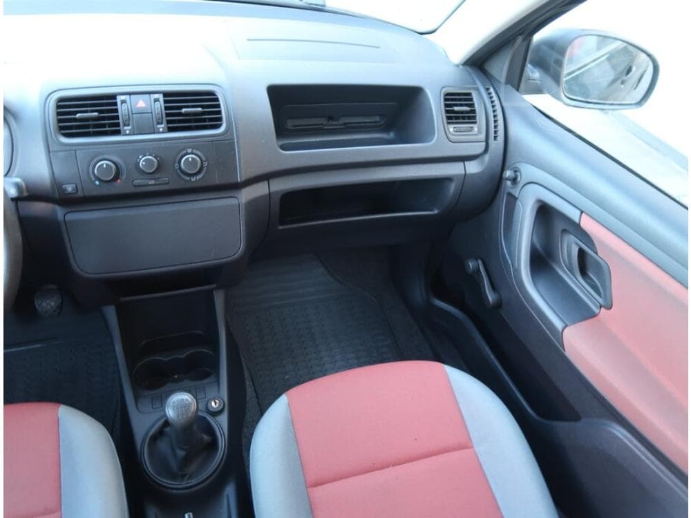 2007 Škoda FABIA - 8