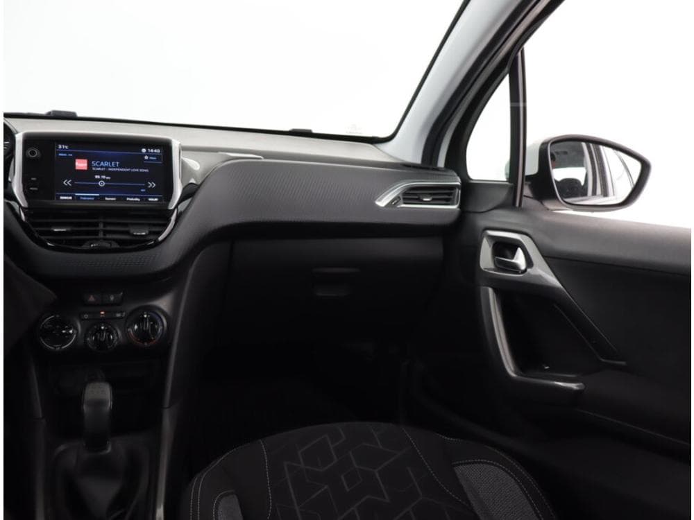2018 Peugeot 2008 - 15