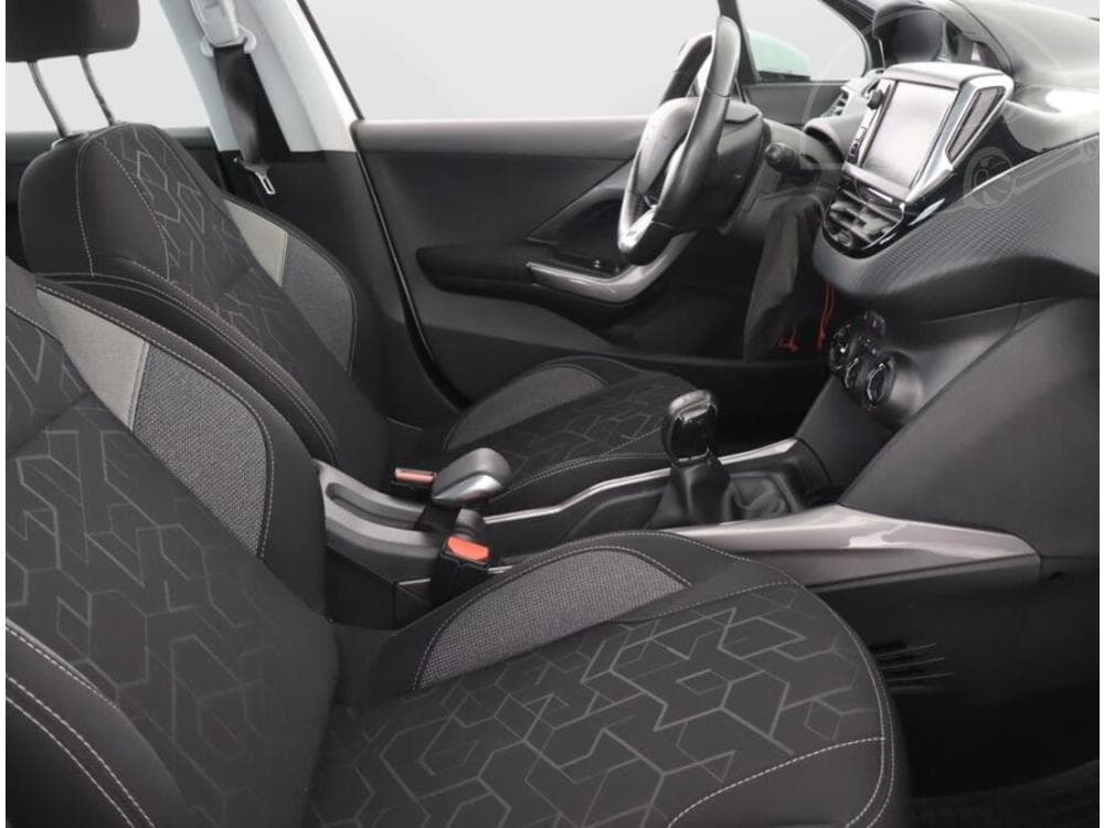 2018 Peugeot 2008 - 17