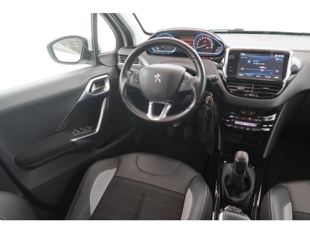 2017 Peugeot 2008 - 13