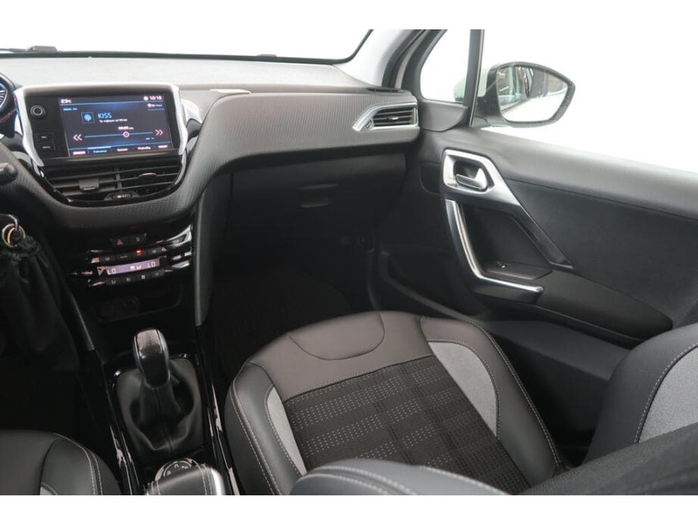 2017 Peugeot 2008 - 15