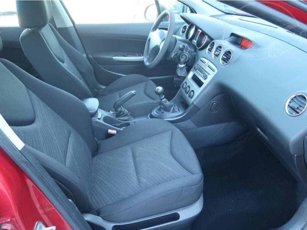 2010 Peugeot 308 - 9