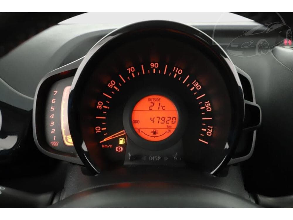 2015 Toyota AYGO - 15
