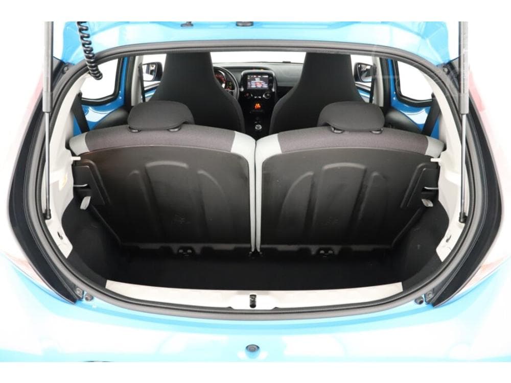 2015 Toyota AYGO - 19