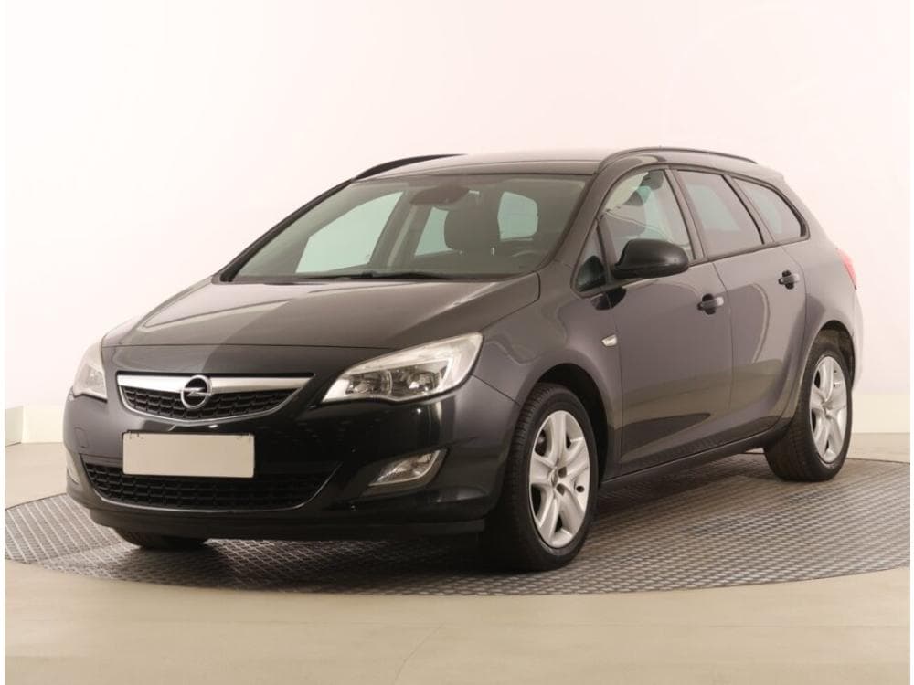 2011 Opel ASTRA - 2