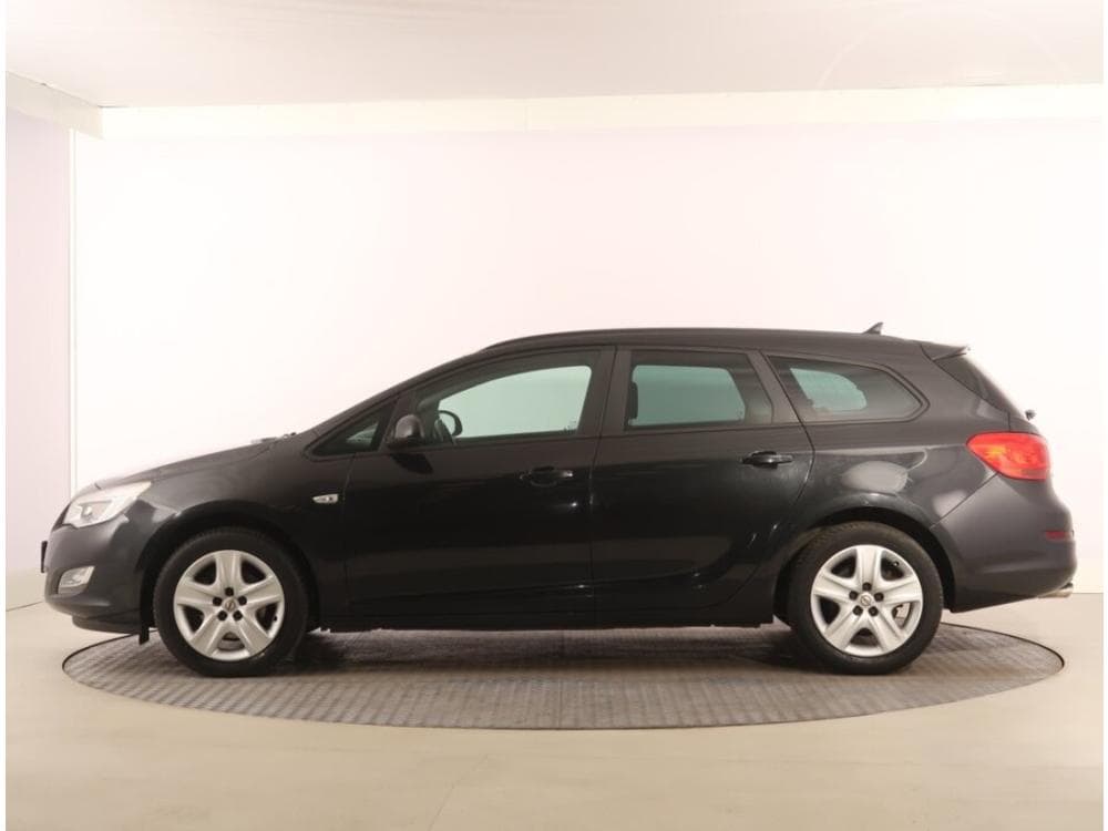 2011 Opel ASTRA - 3