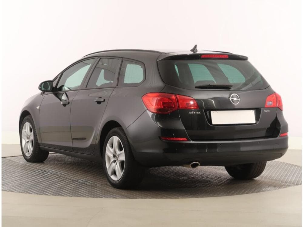 2011 Opel ASTRA - 4