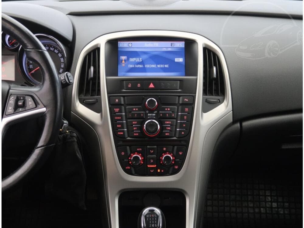 2011 Opel ASTRA - 12
