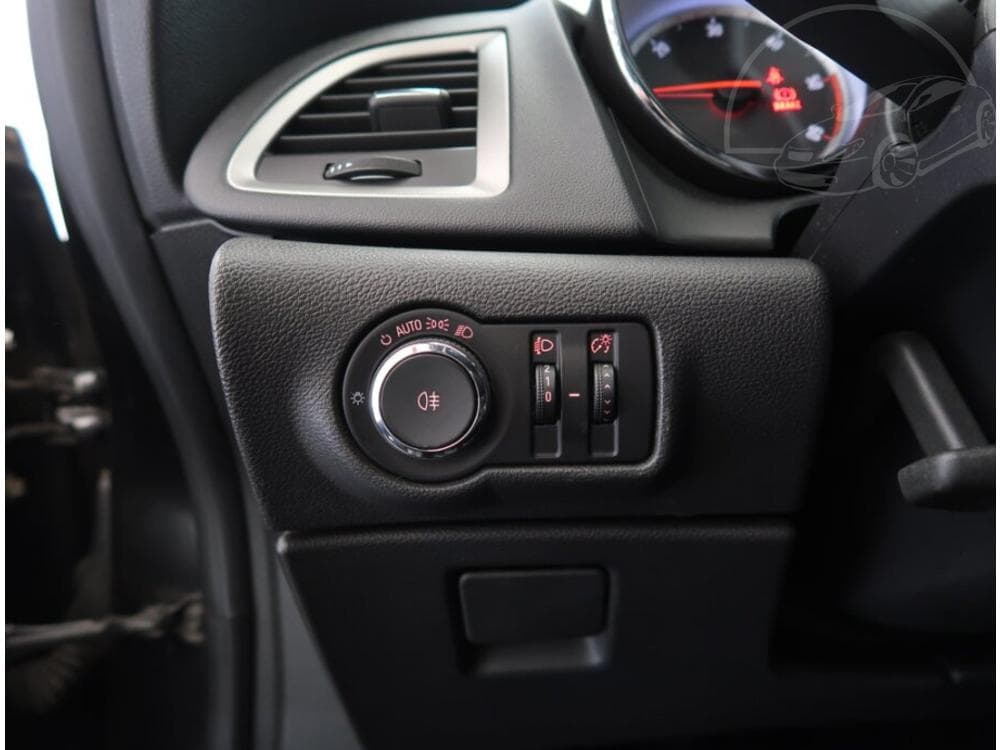 2011 Opel ASTRA - 15