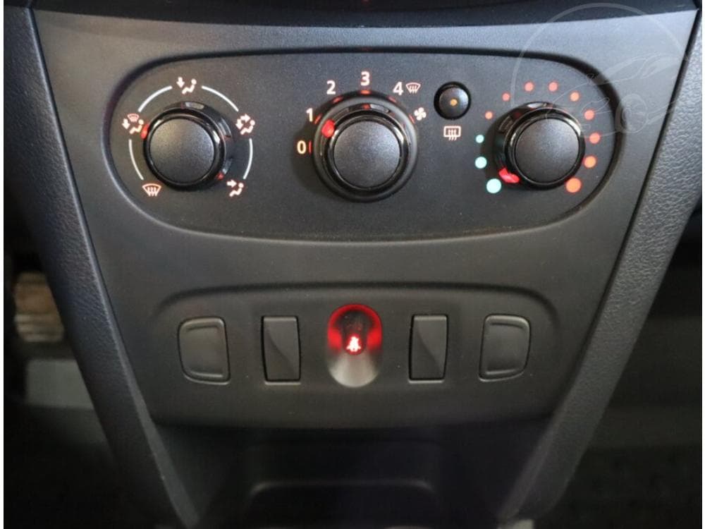 2020 Dacia SANDERO - 25