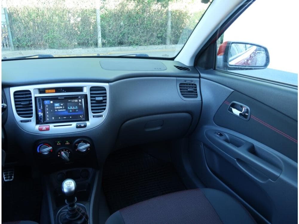 2009 Kia RIO - 22