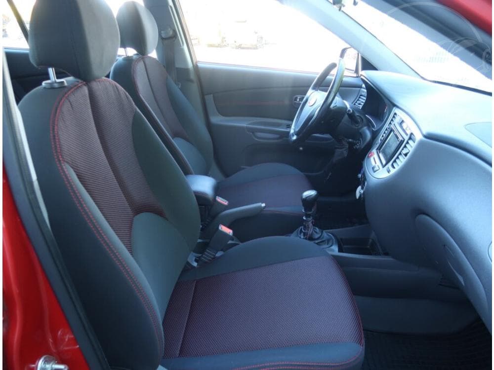 2009 Kia RIO - 25