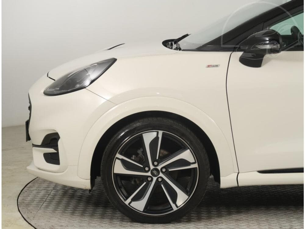 2020 Ford PUMA - 15