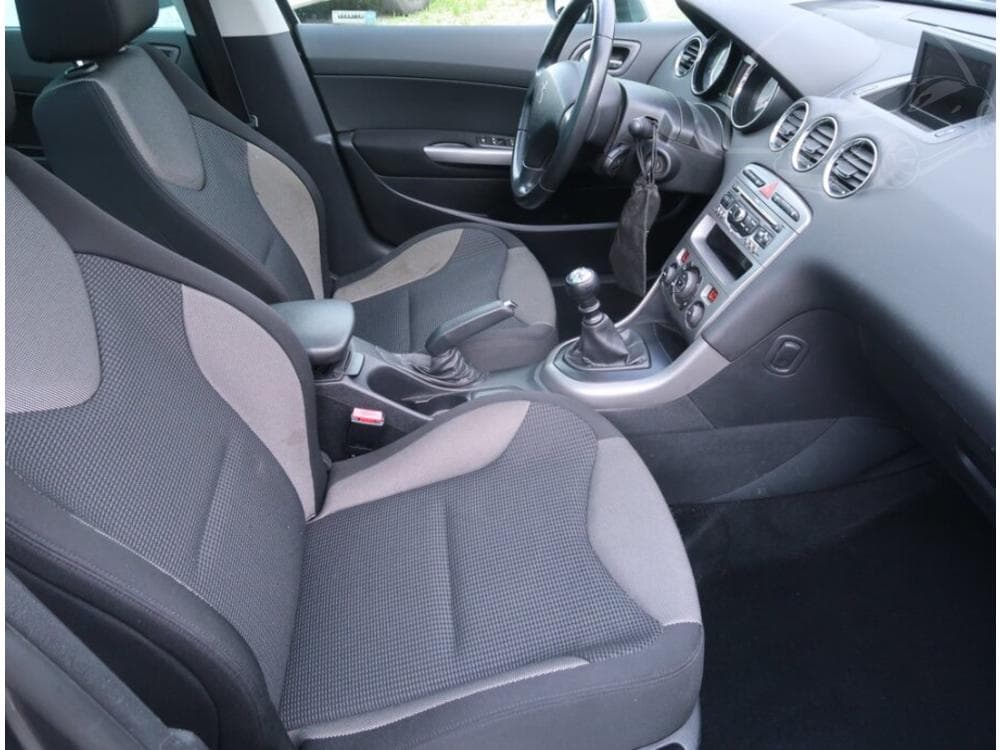 2012 Peugeot 308 - 9