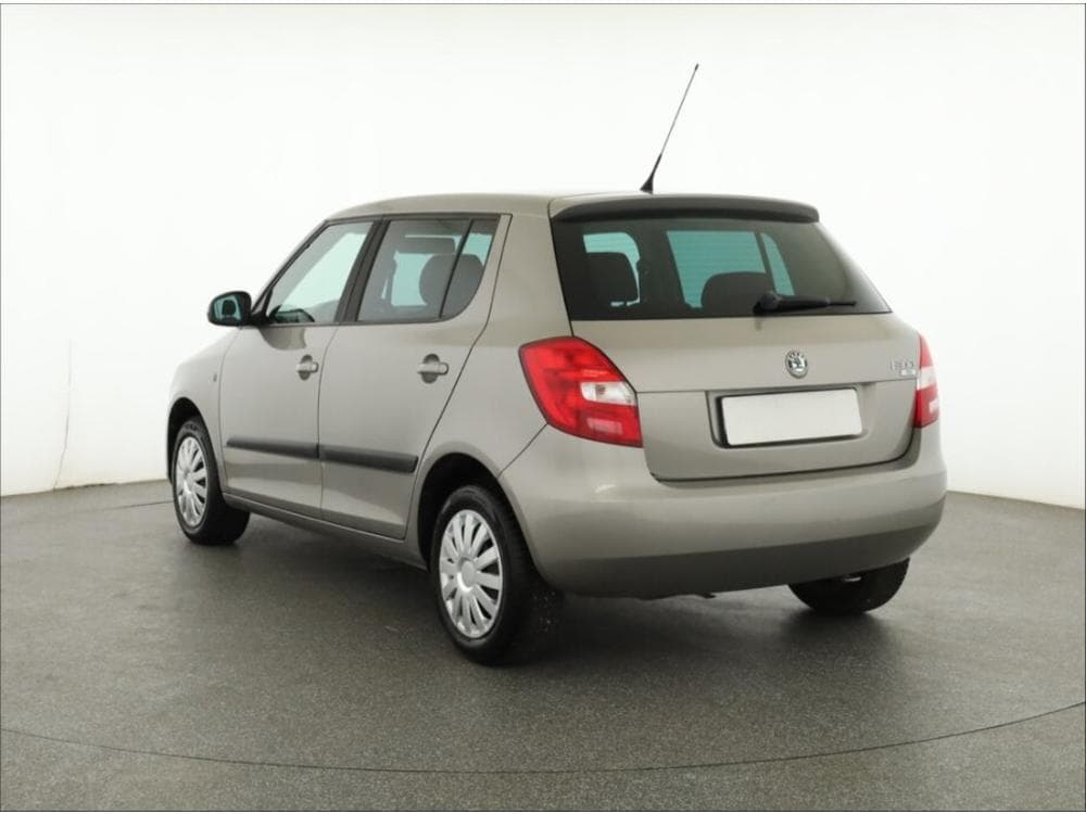 2011 Škoda FABIA - 7