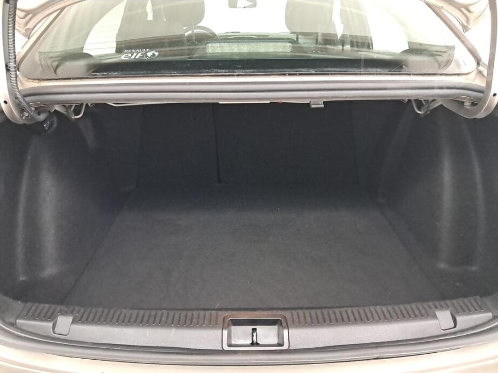 2010 Renault FLUENCE - 12