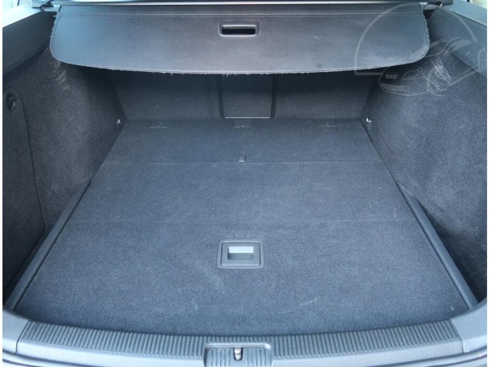 2010 Volkswagen GOLF - 12