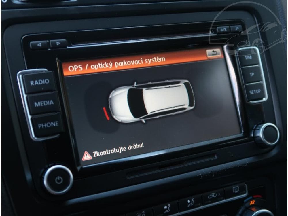 2010 Volkswagen GOLF - 14