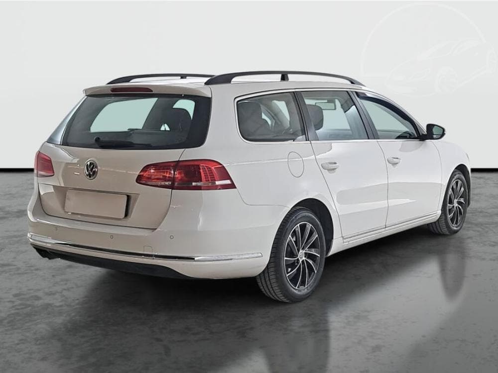 2013 Volkswagen PASSAT - 5