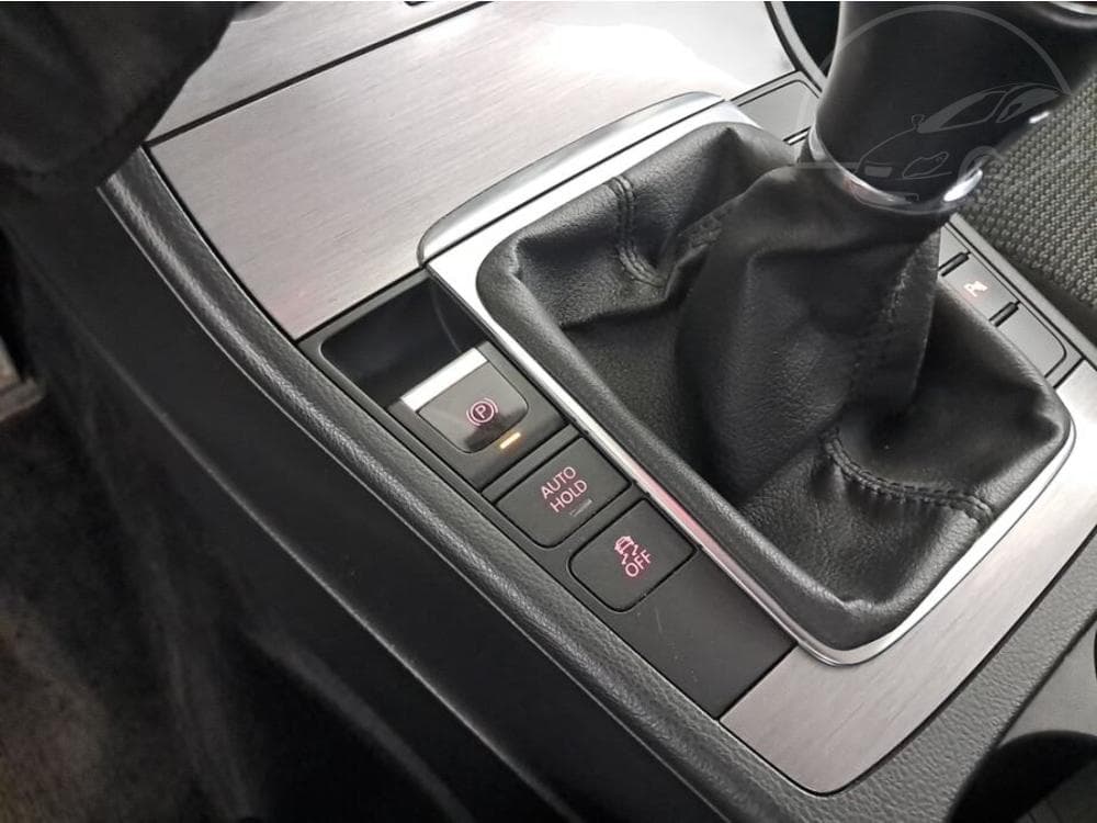 2013 Volkswagen PASSAT - 13