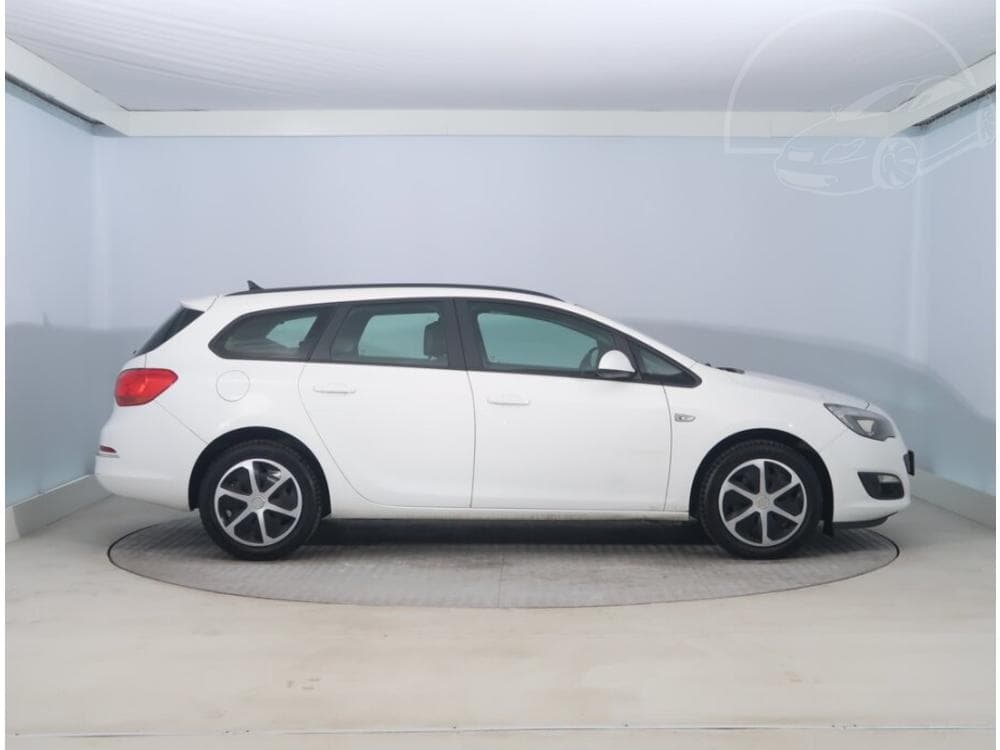 2015 Opel ASTRA - 11
