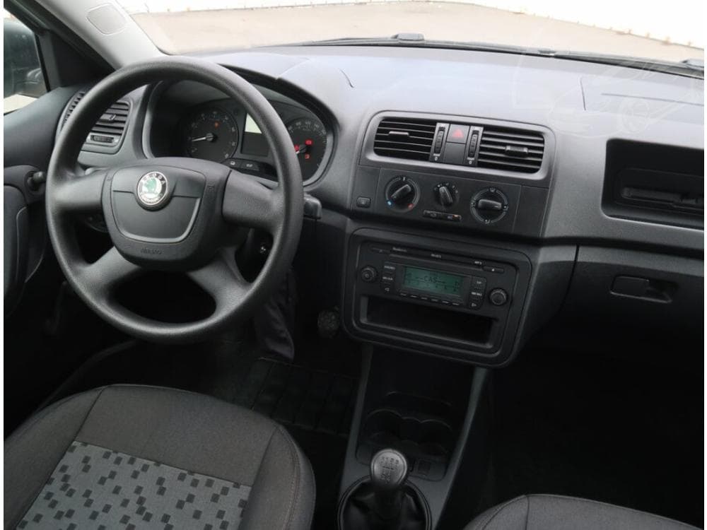 2011 Škoda FABIA - 13