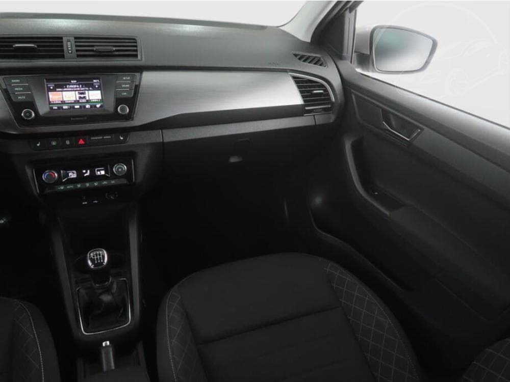 2017 Škoda FABIA - 15
