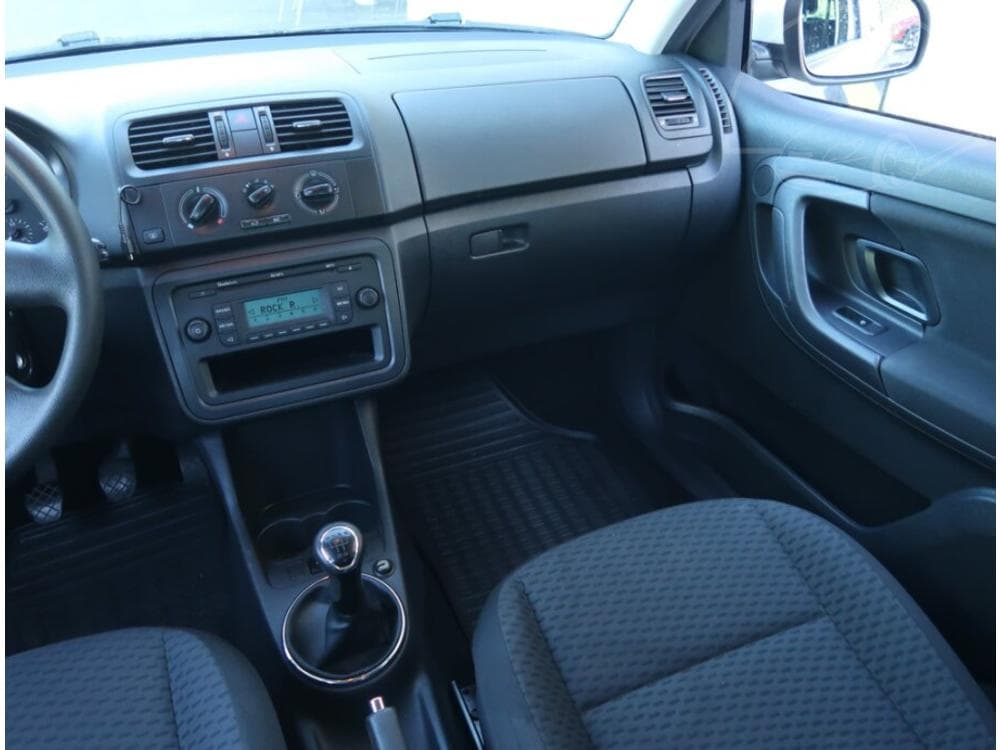 2012 Škoda FABIA - 15
