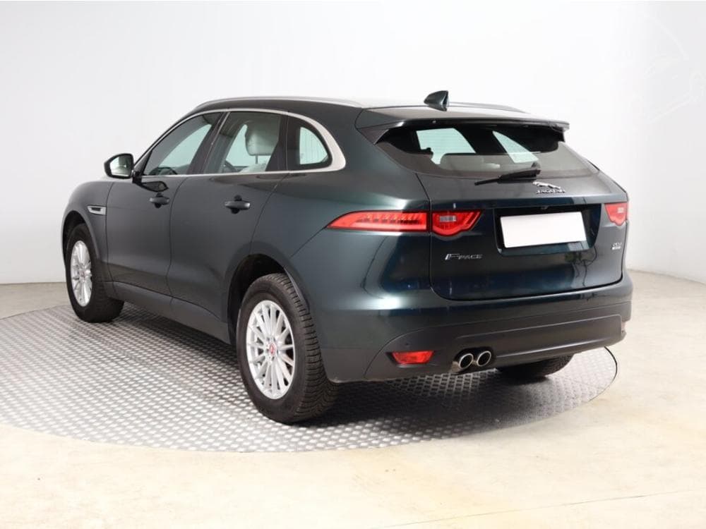 2016 Jaguar F-PACE - 4