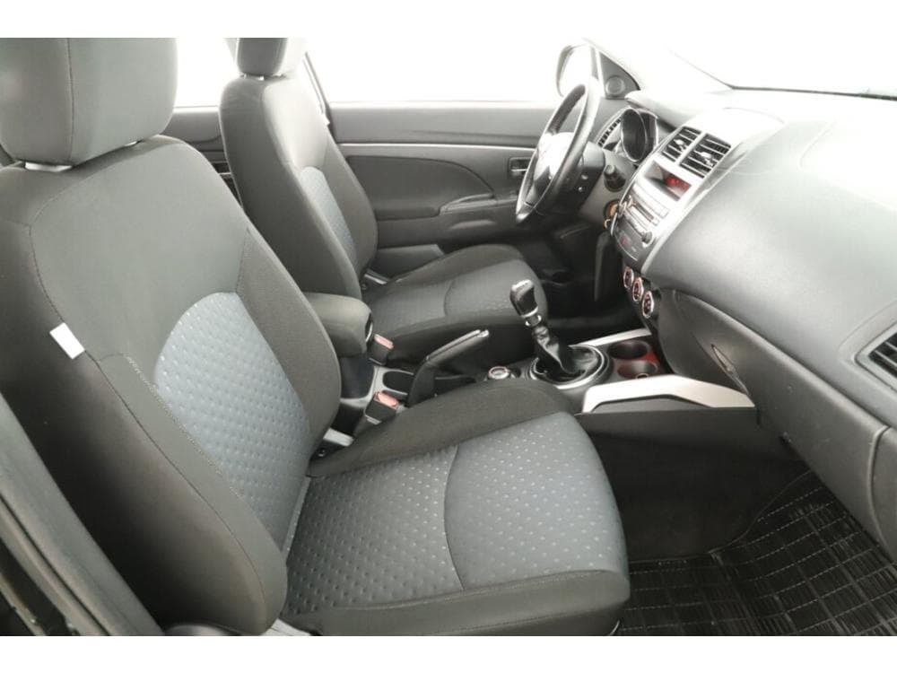 2012 Mitsubishi ASX - 7