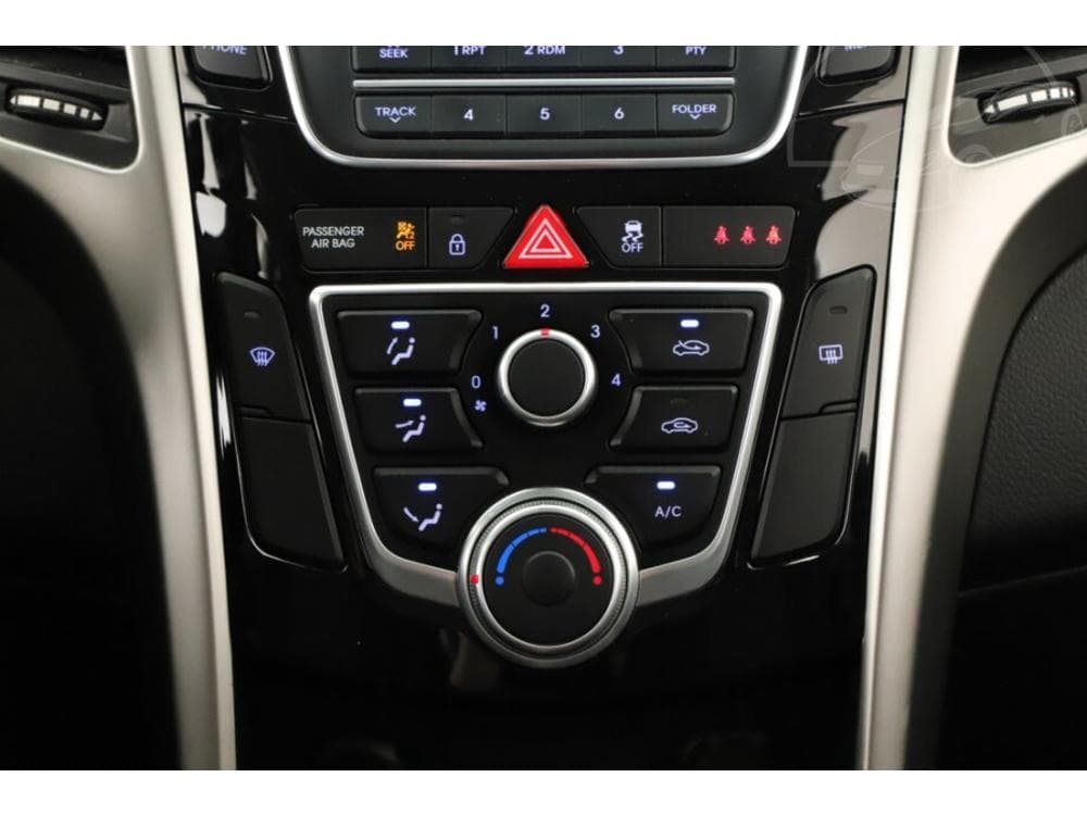 2015 Hyundai i30 - 13
