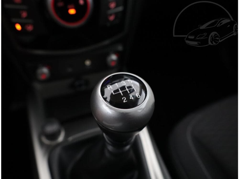 2019 SsangYong TIVOLI - 13