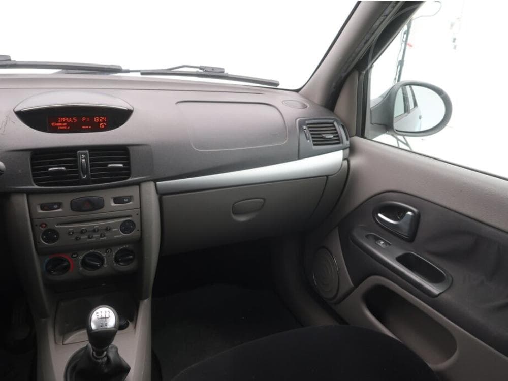 2011 Renault THALIA - 15