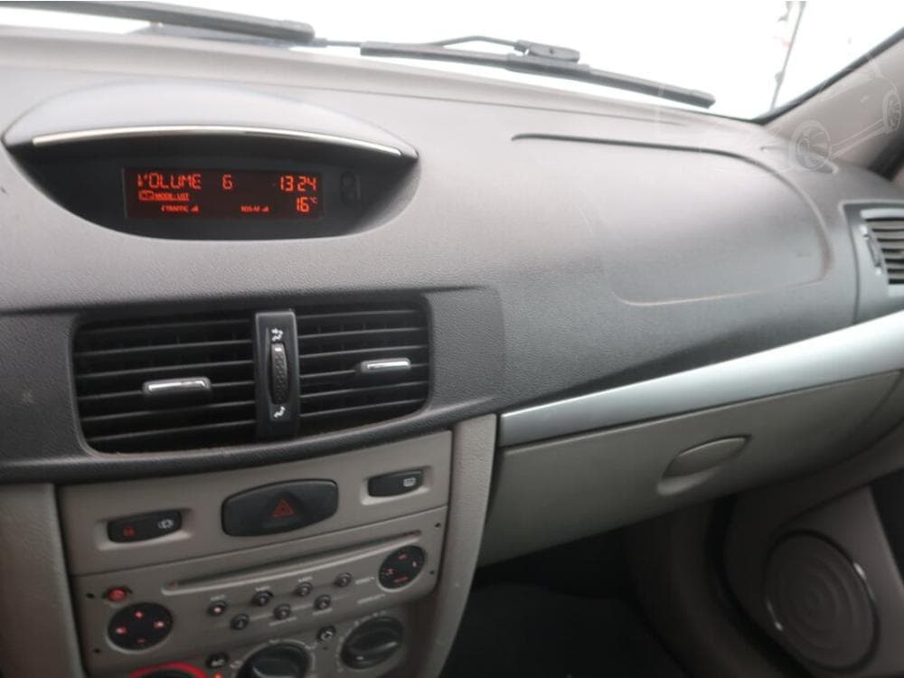2011 Renault THALIA - 23
