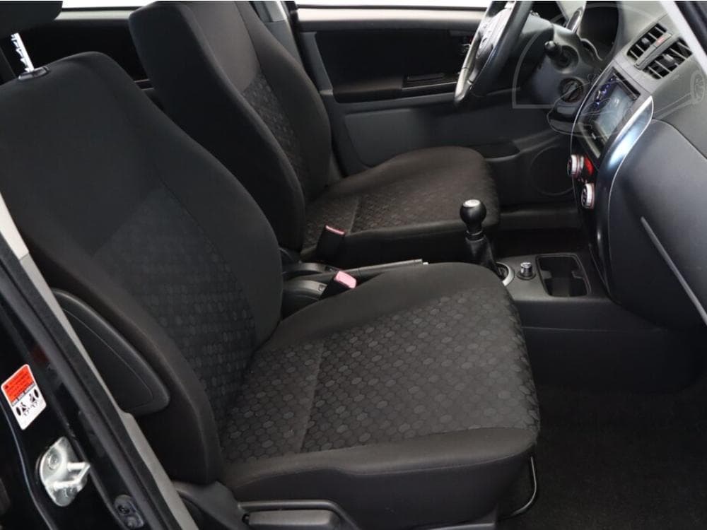 2012 Suzuki SX4 - 13