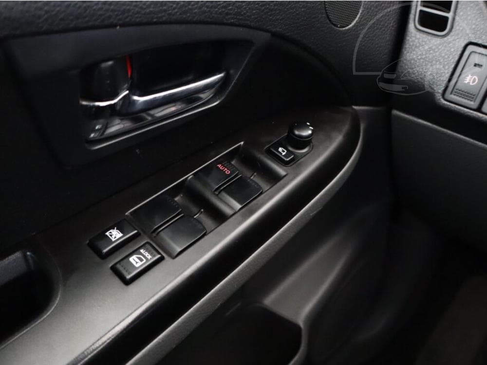 2012 Suzuki SX4 - 23