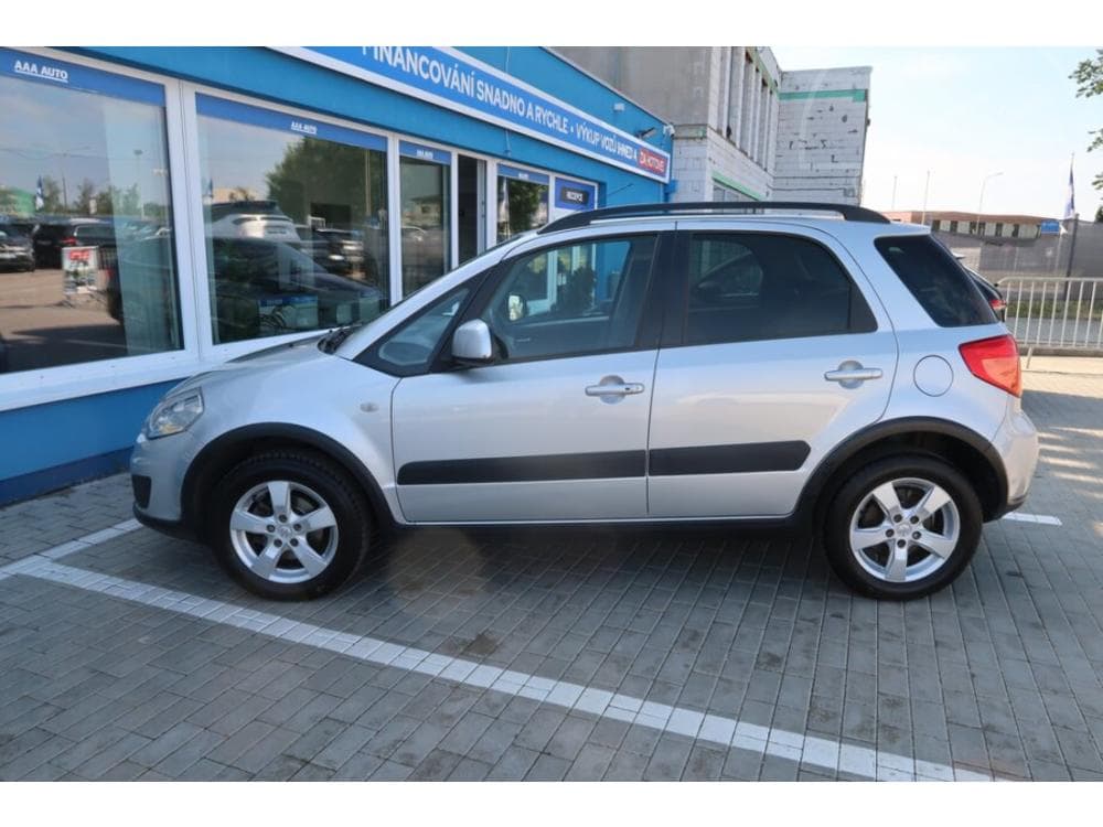 2010 Suzuki SX4 - 3