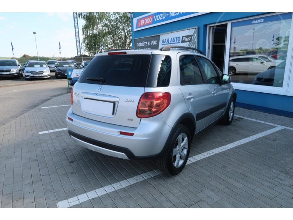 2010 Suzuki SX4 - 5