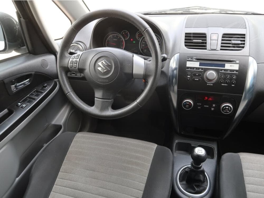 2010 Suzuki SX4 - 7
