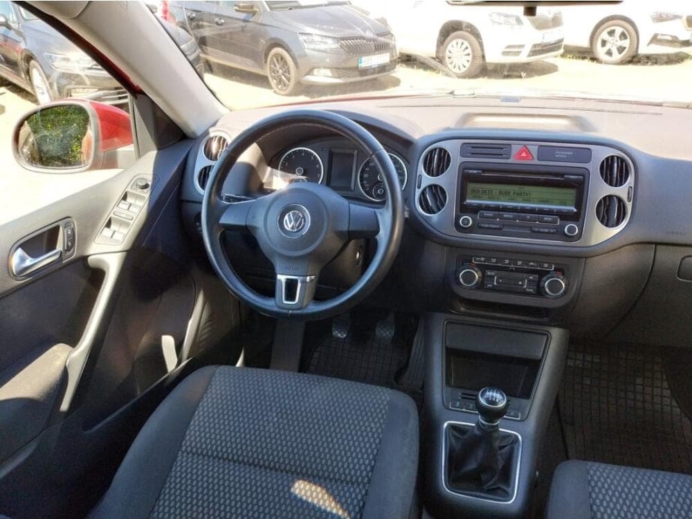2010 Volkswagen TIGUAN - 13