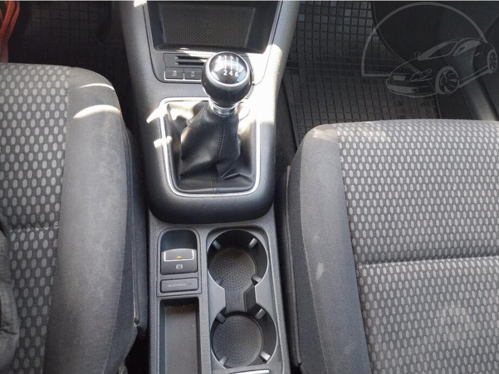 2010 Volkswagen TIGUAN - 25