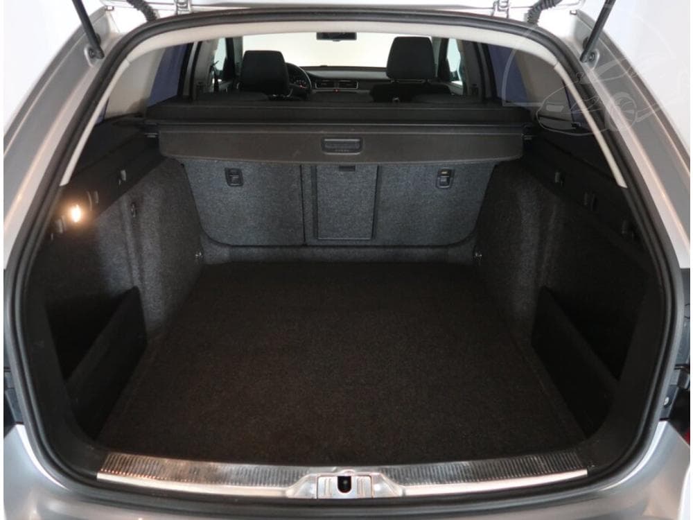 2011 Škoda SUPERB - 40