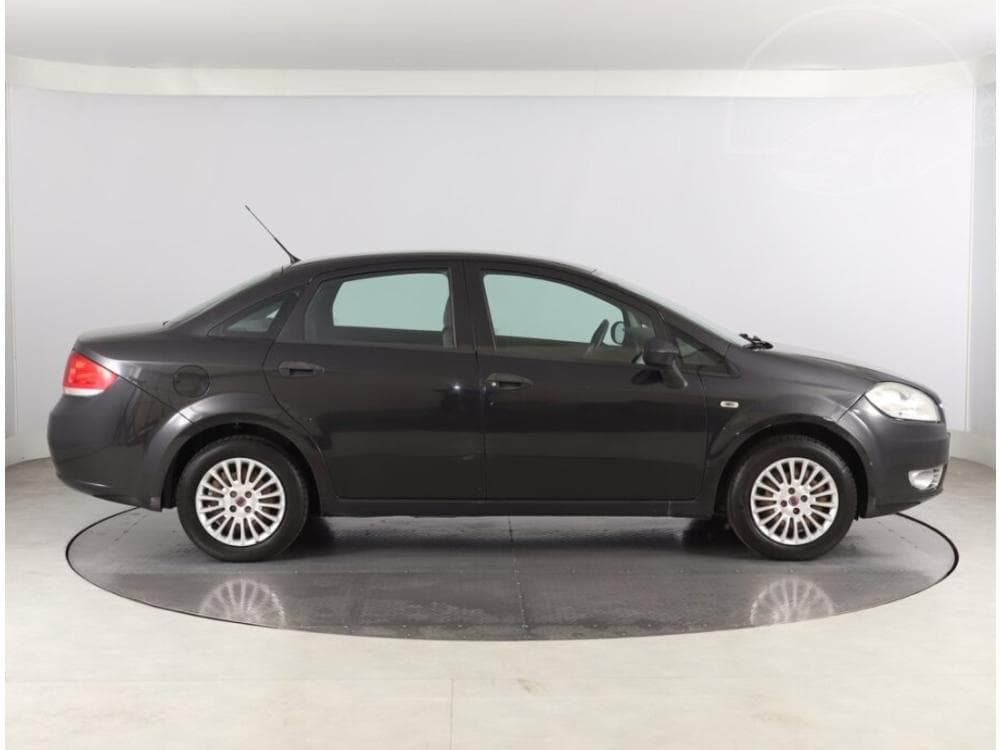 2008 Fiat LINEA - 11