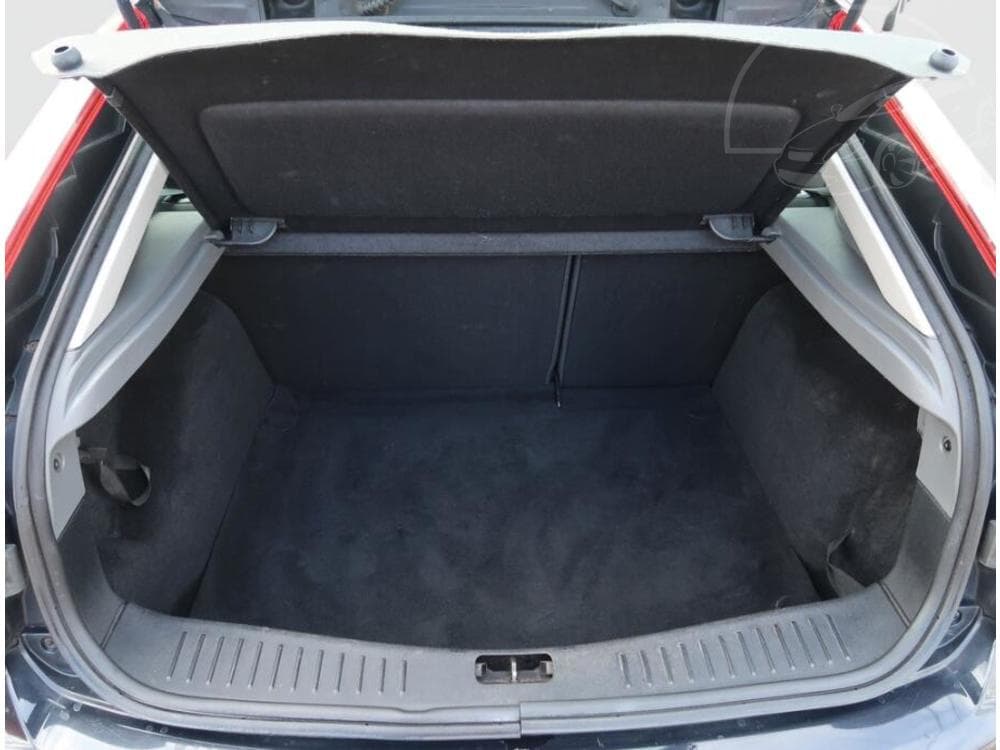 2009 Ford FOCUS - 13